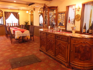オシャレな店内でディナー